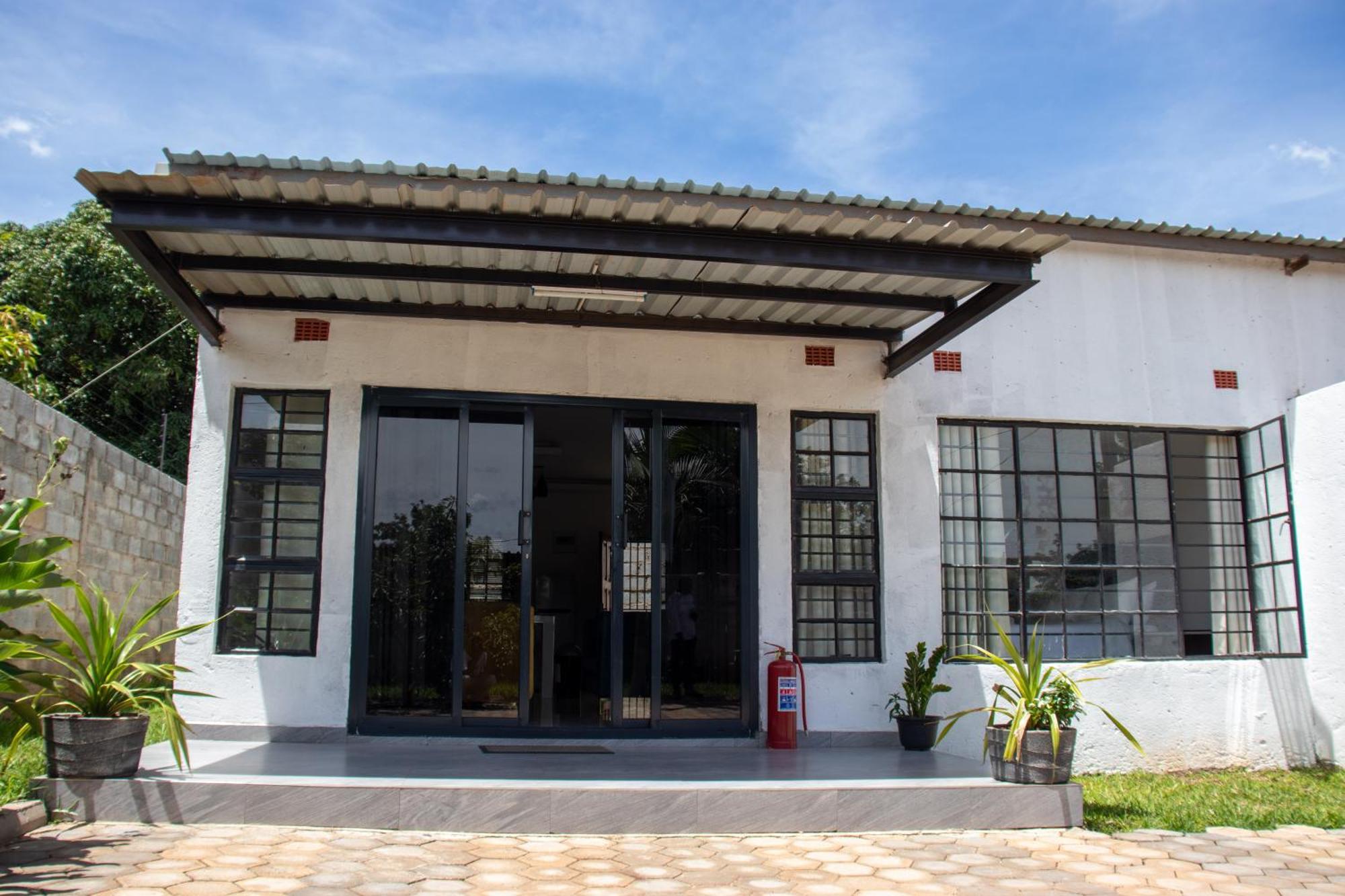 Lowin Suites-One-Bed Apartments Lusaka Exteriör bild